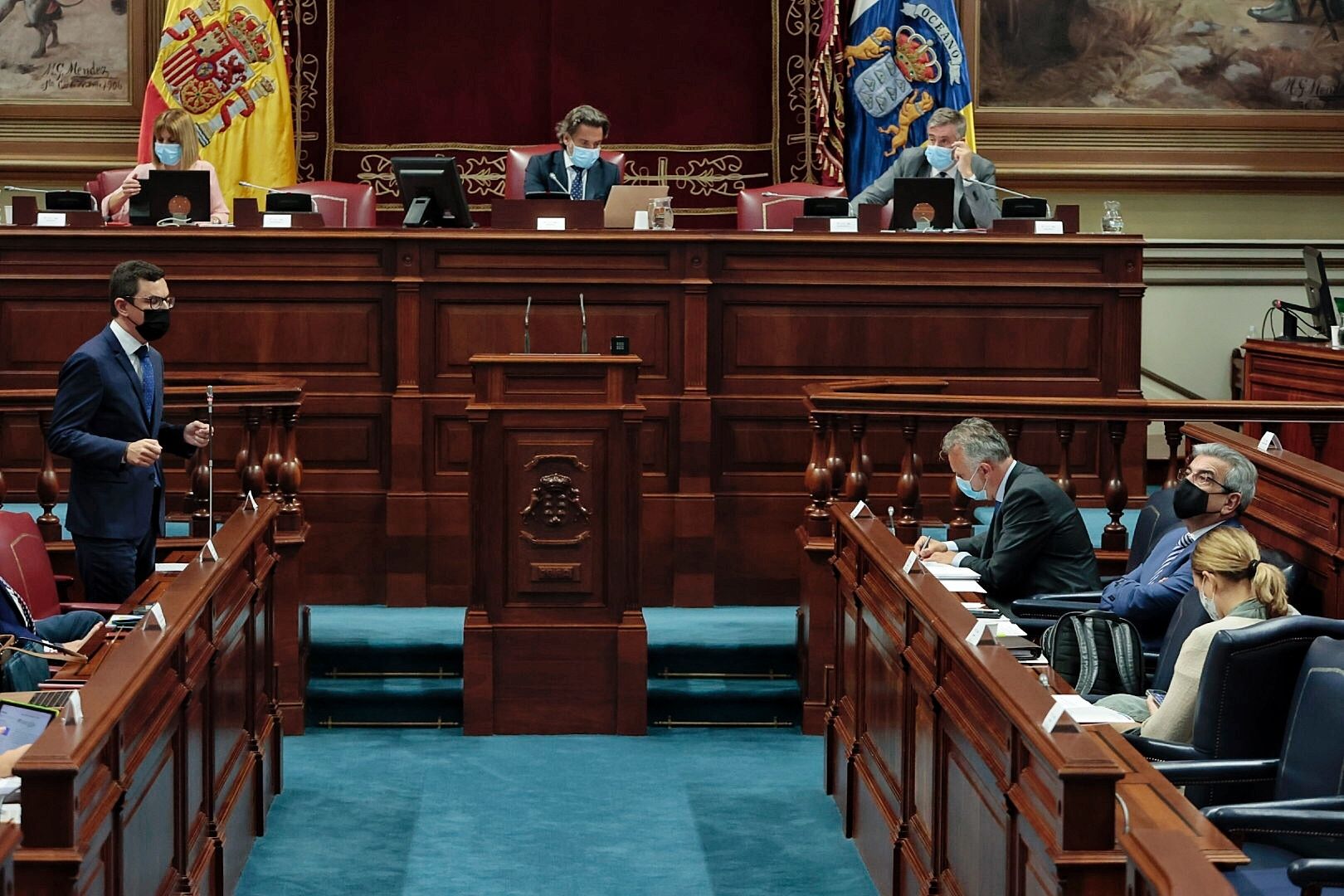 Pleno del parlamento de Canarias