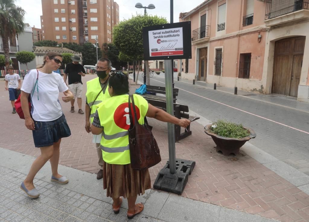 Colas en el bus de Alboraya por las obras del metro