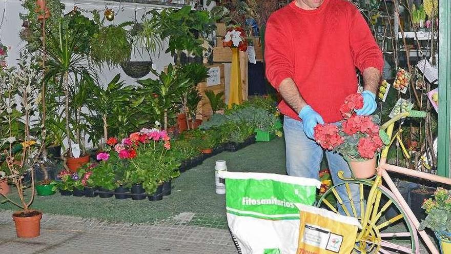 Una tienda agrícola en la comarca. // Gonzalo Núñez