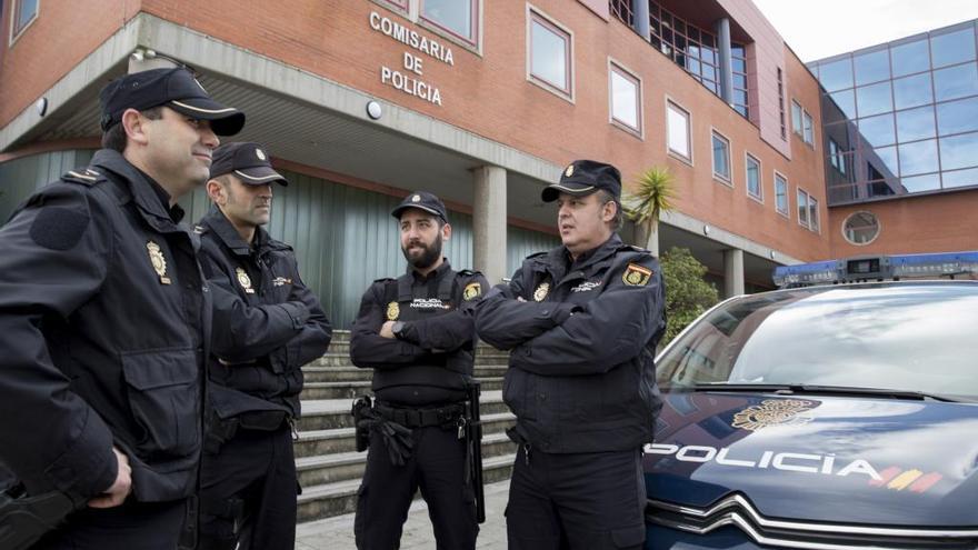 Agentes del Grupo Operativo de Respuesta (GOR) de la Policía Nacional