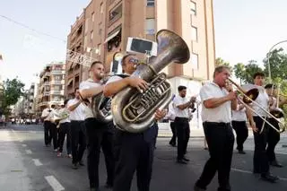 San Blas calienta motores para sus grandes días con la Entrada de Bandas