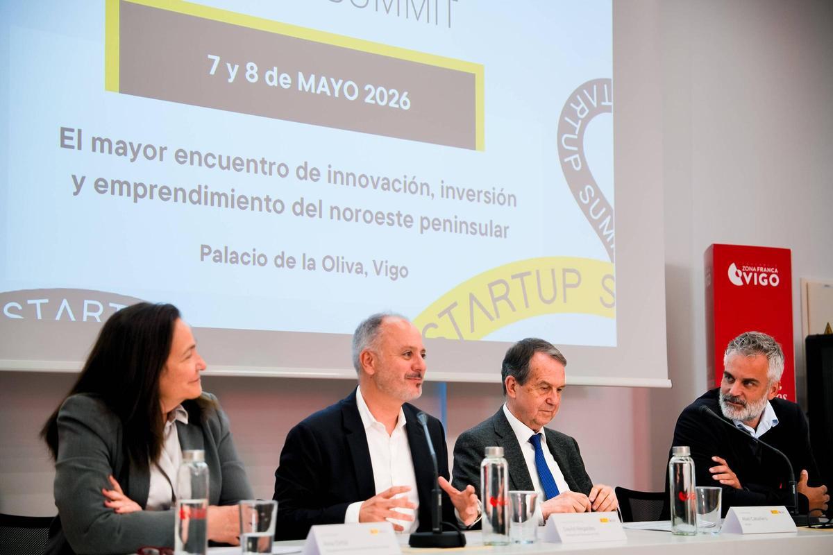 Desde la izquierda: Ana Ortiz, David Regades, Abel Caballero y Lalo García.