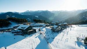 Pal Arinsal cuenta con 63 km de pistas abiertas y un espesor de nieve que alcanza el metro