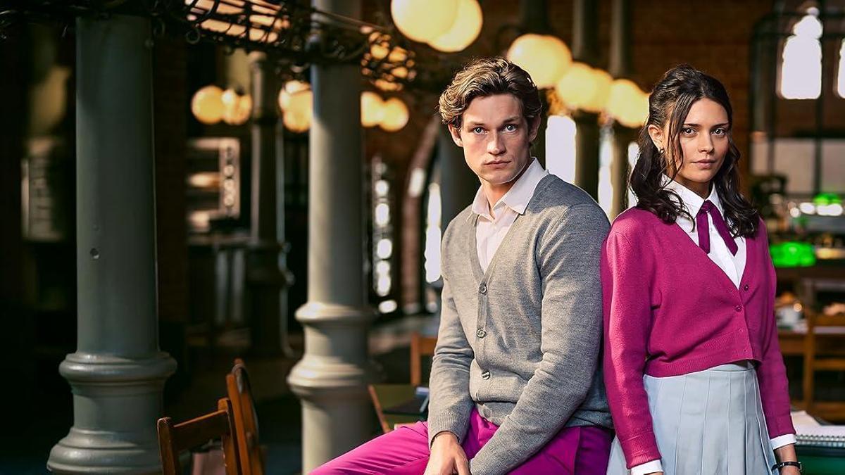 James Beaufort (Damian Hardung) y Ruby Bell (Harriet Herbig-Matten) en 'Maxton Hall'