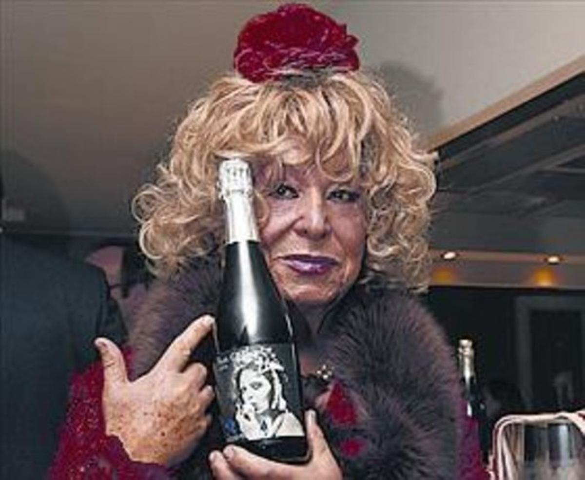 Els Arola ideen un cava per a Violeta la Burra_MEDIA_1 Els Arola ideen un cava per a Violeta la Burra_MEDIA_1