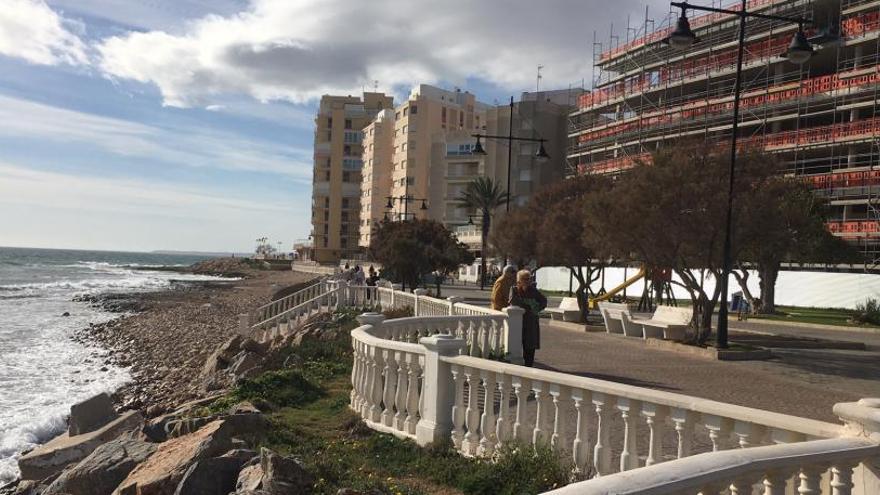 La Diputación se olvida de la remodelación del paseo de Punta Margallla