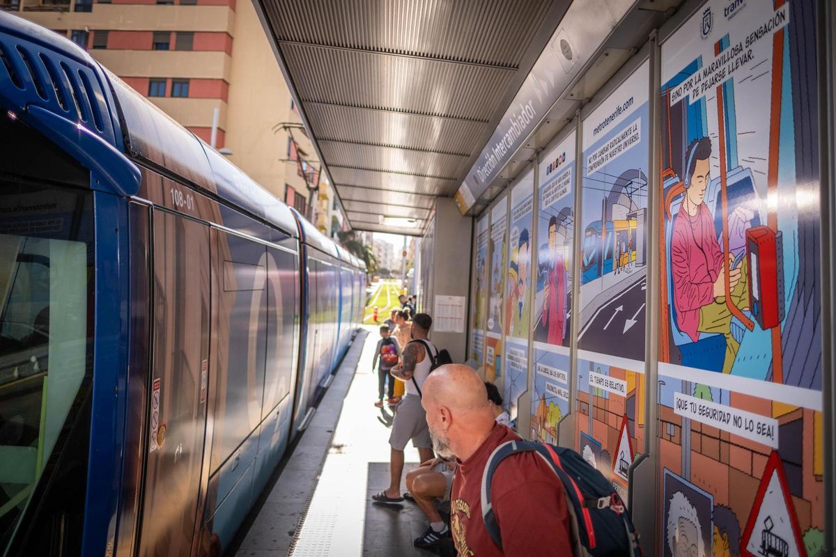 Un cómic para concienciar en el tranvía Un cómic para concienciar en el tranvía