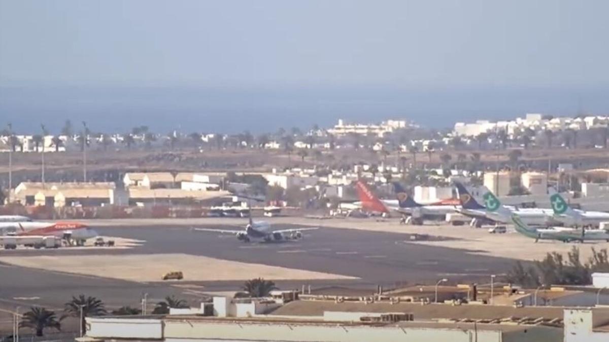 Aviones estacionados el jueves 22 de febrero de 2024 en el Aeropuerto César Manrique Lanzarote.