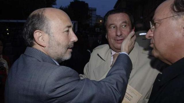 Javier Losada y Francisco Vázquez, durante la campaña electoral para las municipales de 2007. / víctor echave