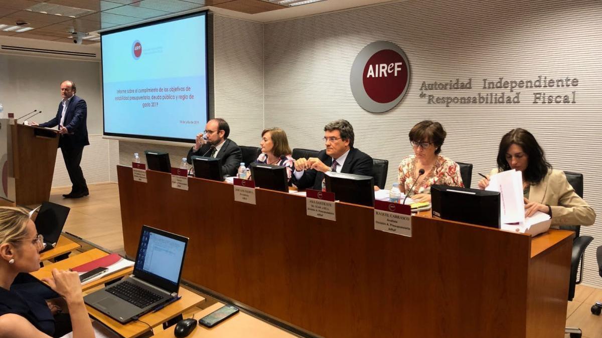 La autoridad fiscal prevé que Extremadura no cumplirá el objetivo de estabilidad en 2019