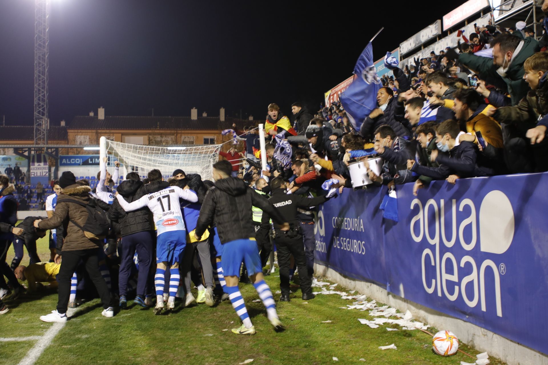 Alcoyano - Levante: La última gesta de José Juan en imágenes