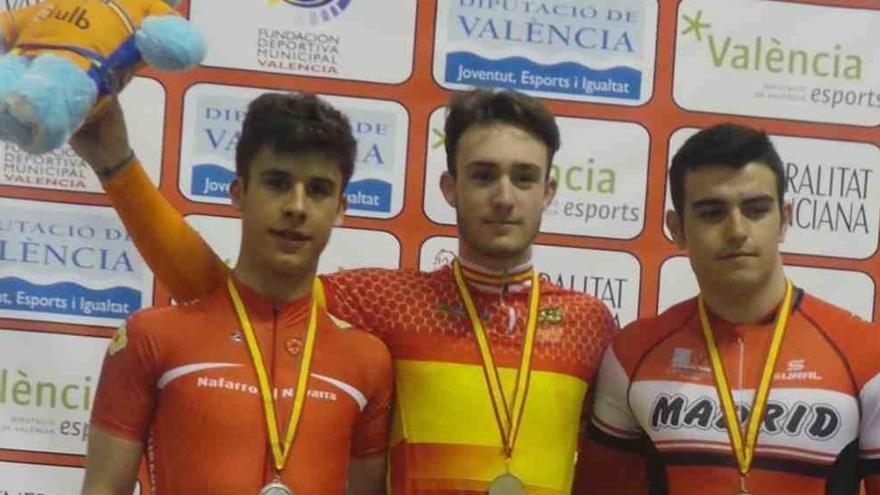 Alejandro Martínez, en el podio como campeón de España