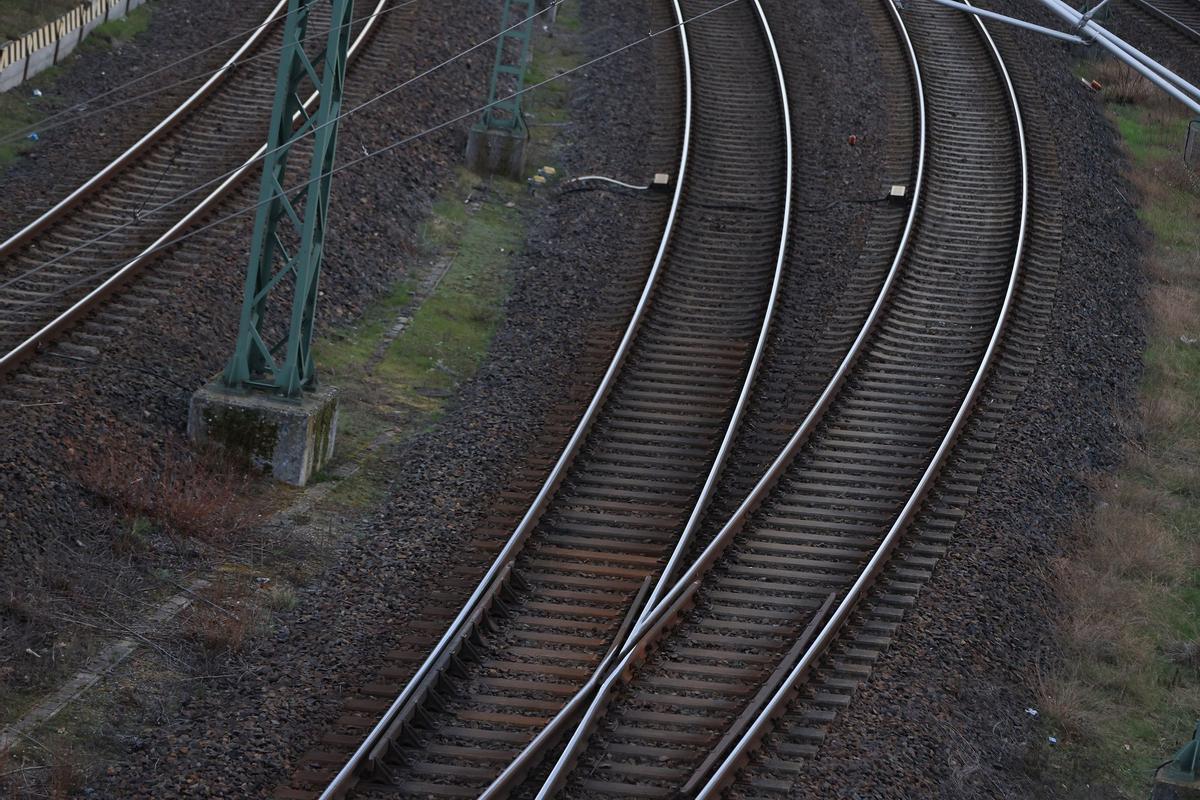 Alemania se para el lunes por una huelga a gran escala que los sindicatos han convocado en todo el transporte. Los trabajadores del sector público elevan la presión para exigir subidas del 10,5% para compensar la elevada inflación