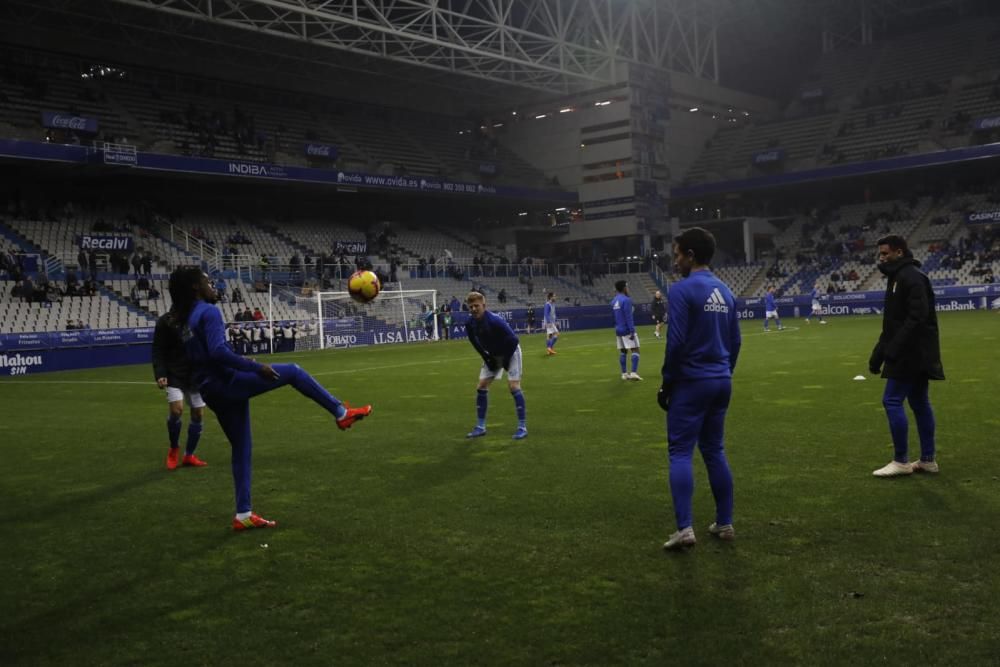 El partido del Oviedo ante el Tenerife, en imágenes