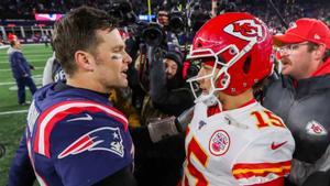 Tom Brady y Patrick Mahomes tras las finales de Conferencia Americana en 2019