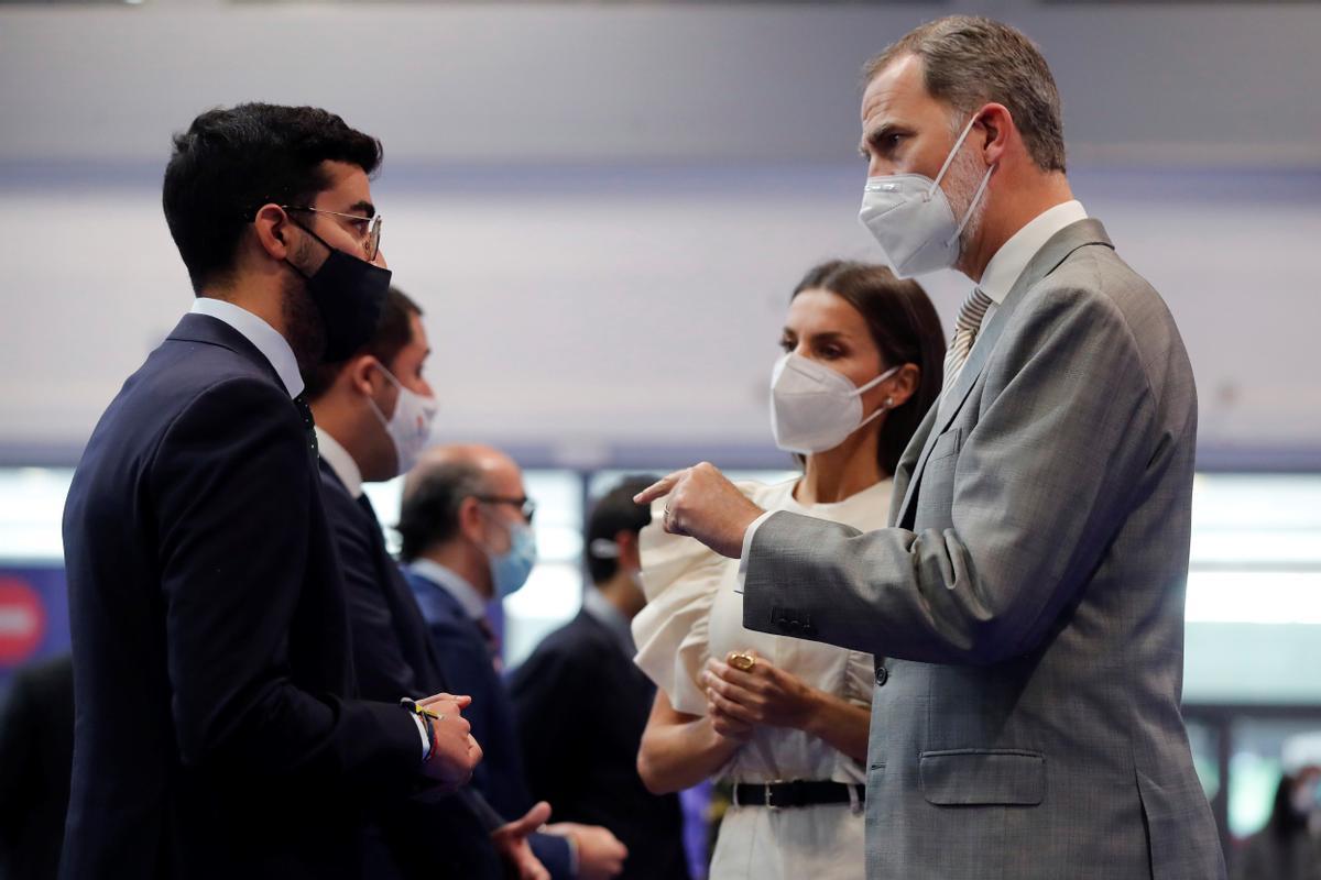 Los Reyes presiden la inauguración de Fitur