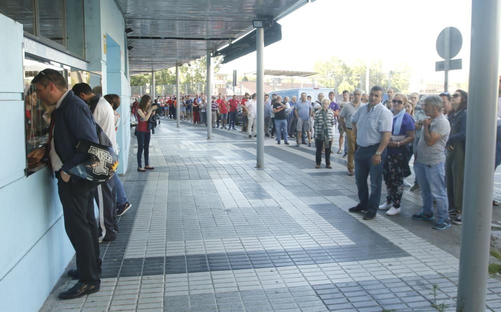 Colas en el arranque de la campaña de abonados del Celta de Vigo