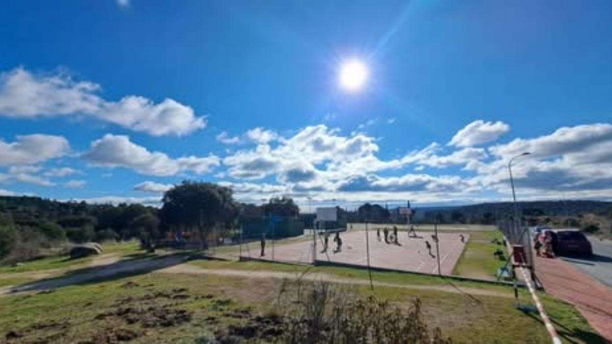 Pulso vecinal en Parquelagos por el nuevo campo de fútbol: 350 alegaciones por ruido, tráfico y entorno natural.