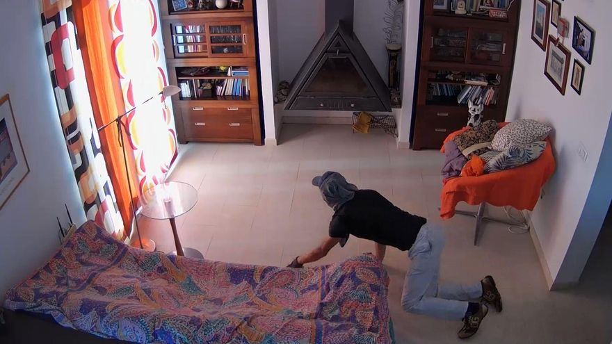 Atrapan a un ladrón encapuchado por asaltar 15 viviendas en Calp, Benissa y Teulada