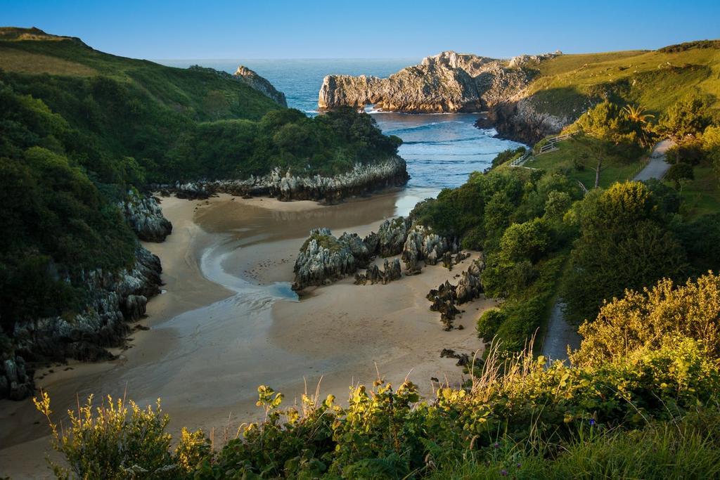 Playa de Berellin, Cantabria.