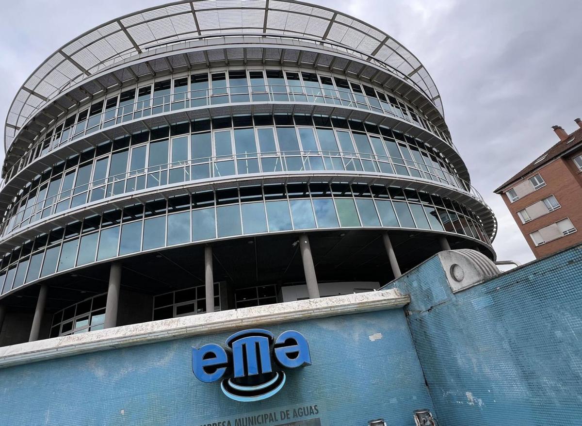 Una imagen de la sede de la EMA, en el paseo del Arbeyal. | JUAN PLAZA