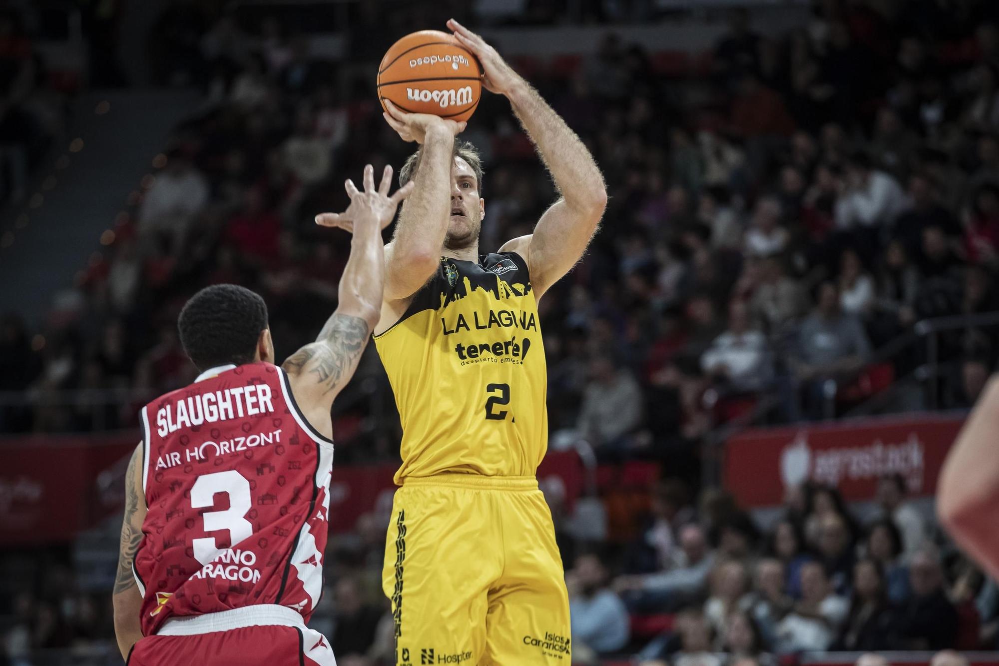 Zaragoza - La Laguna Tenerife