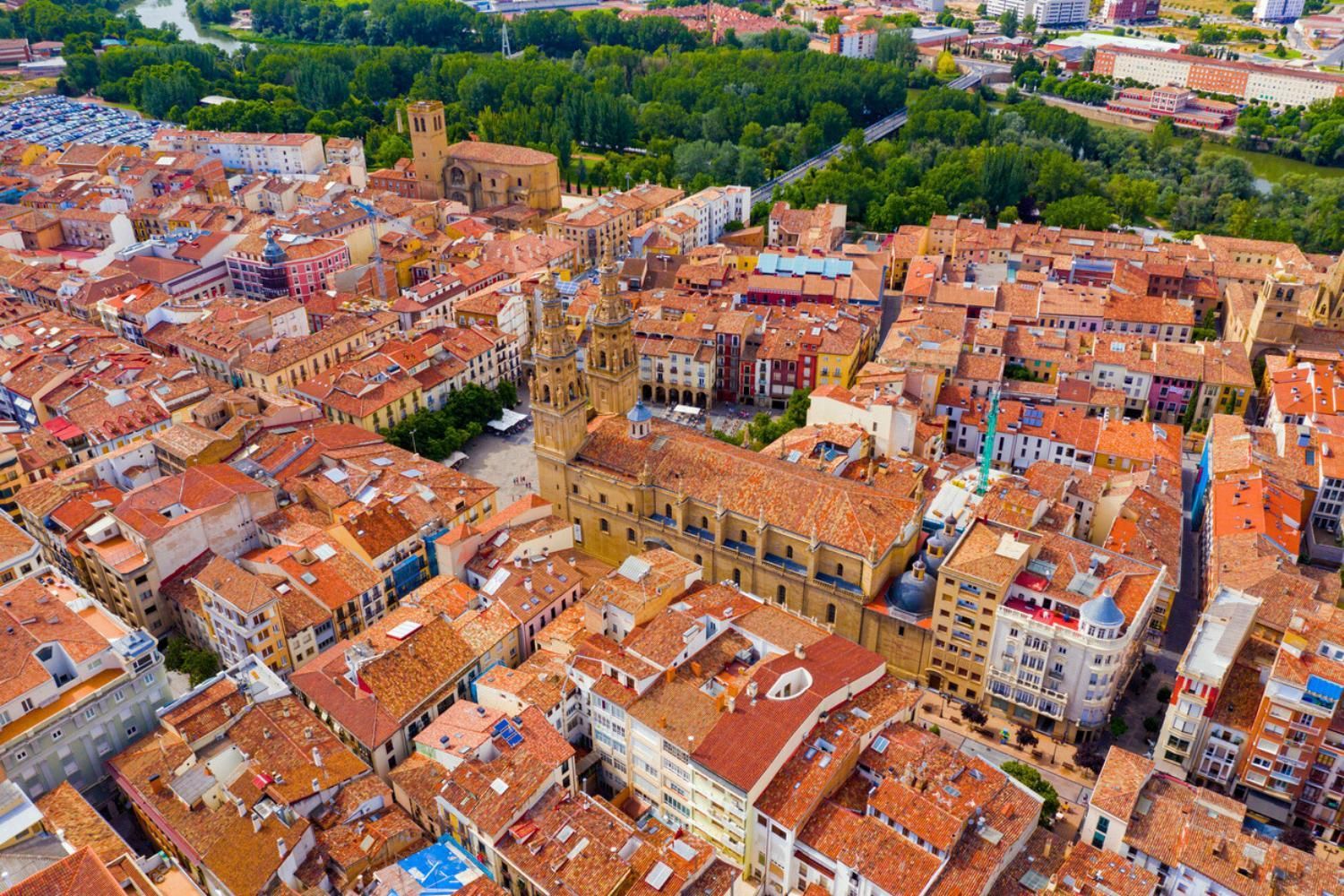 Vista aérea del paisaje urbano de Logroño, España