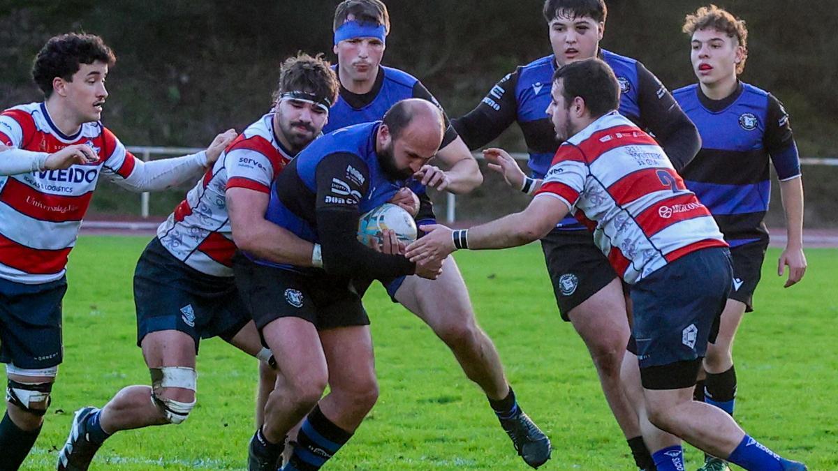 Los vilagarcianos están mostrando un alto nivel de juego.