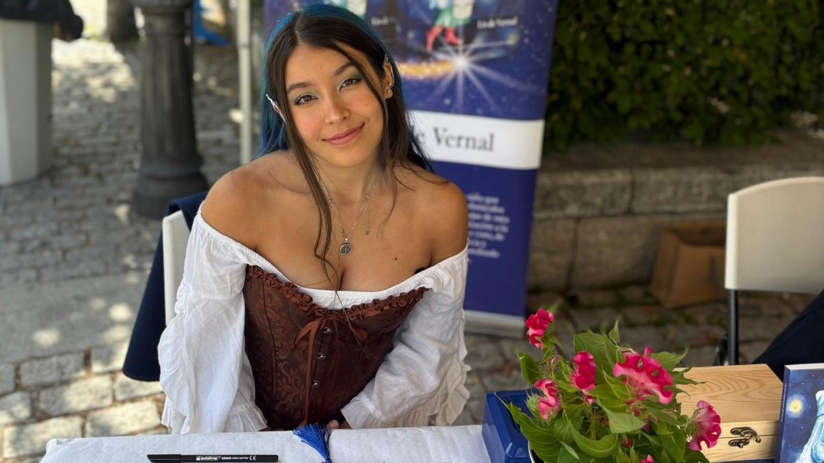 Lis de Vernal, autora de 'La niña que quería pintar estrellas', que se presenta en Proteo.