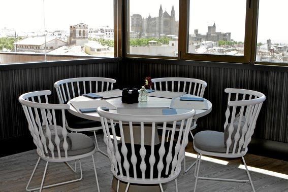 El Corte Ingles eröffnet sein Restaurant mit angeschlossenem Club del Gourmet und einer Dachterasse mit Blick auf die Kathedrale.