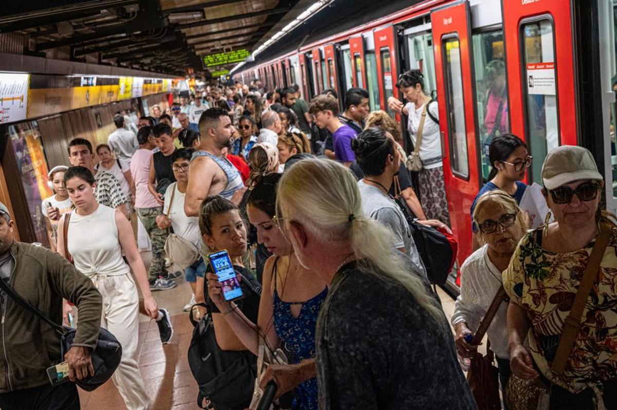 Comença el tall de l’L4 i l’L11 del metro, sense servei en el tram nord fins al setembre Comença el tall de l’L4 i l’L11 del metro, sense servei en el tram nord fins al setembre