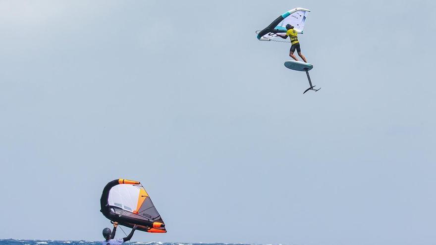 Christopher MacDonald y Viola Lippitsch elevan el nivel del Surf-Freestyle en El Burrero