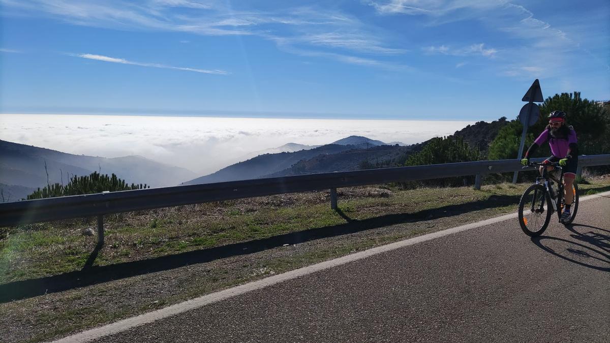 El taró cubriendo Málaga.