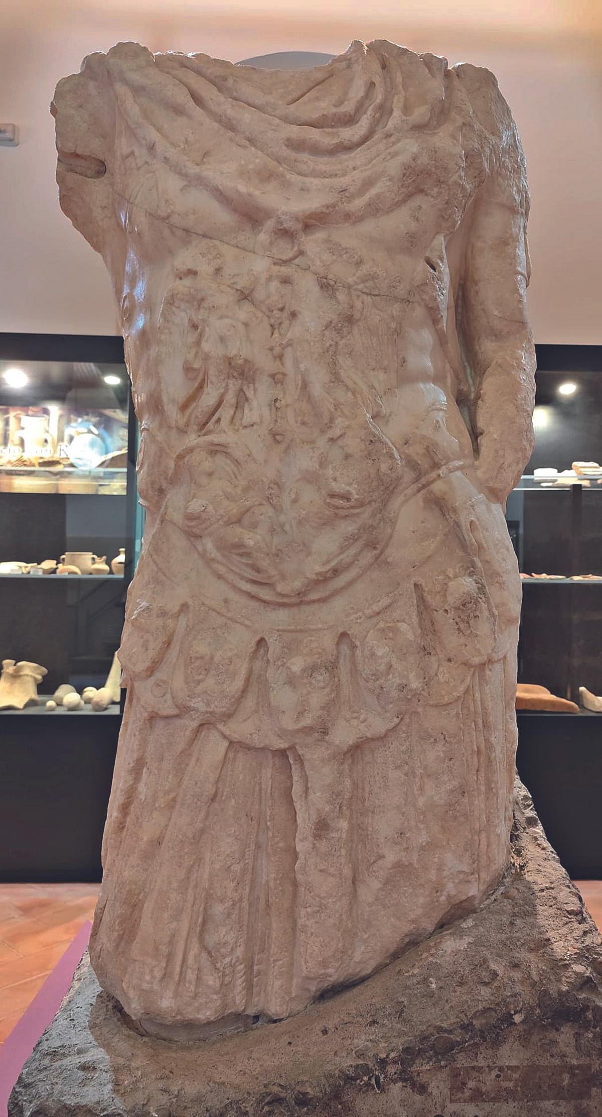 Thoracata que se expone en el Museo Arqueológico Municipal de Montoro.