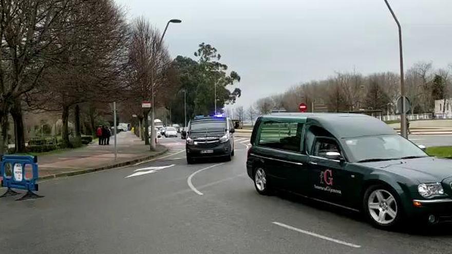 El cortejo funerario llega a El Molinón