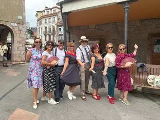 Grado, domingo de mercado a ritmo de swing con la fiesta del programa municipal de cultura en la calle