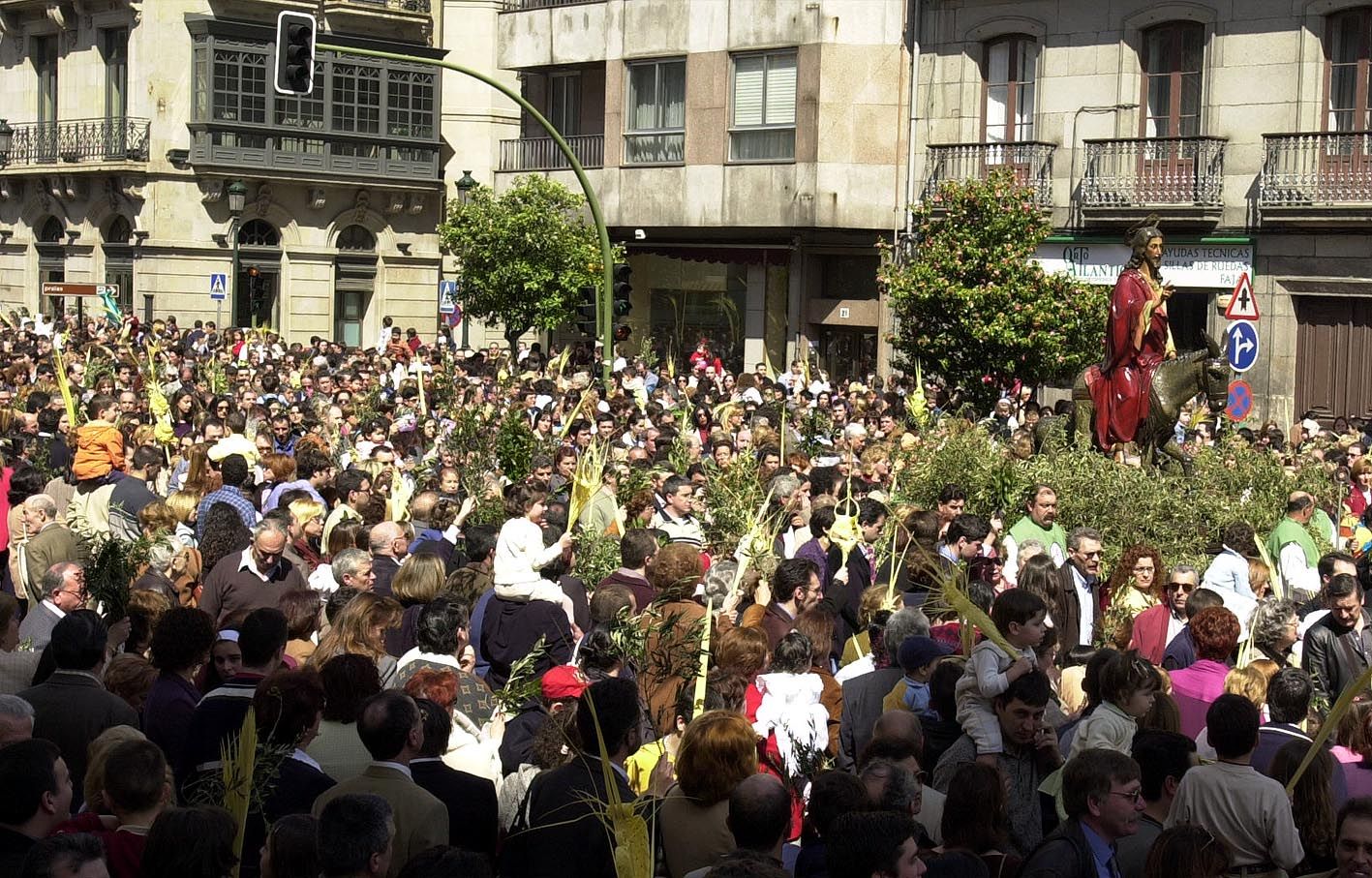 2000 Imagen de la procesión de la Borriquita dentro de la Semana Santa de Vigo Jesús de Arcos (10).jpg
