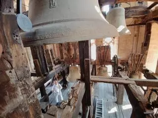 Así es la torre del campanario donde se encuentra N'Aloi.