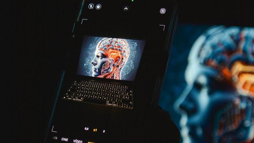 Saben que la IA miente, pero igualmente le creen: el peligro de los deepfakes