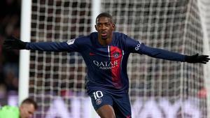 Dembélé celebra su gol con el PSG