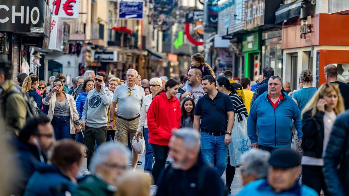 Benidorm sigue incrementando el número de empadronados.