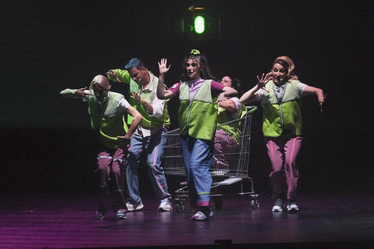 Estreno de 'Supersaurio, el musical', en el Teatro Cuyás