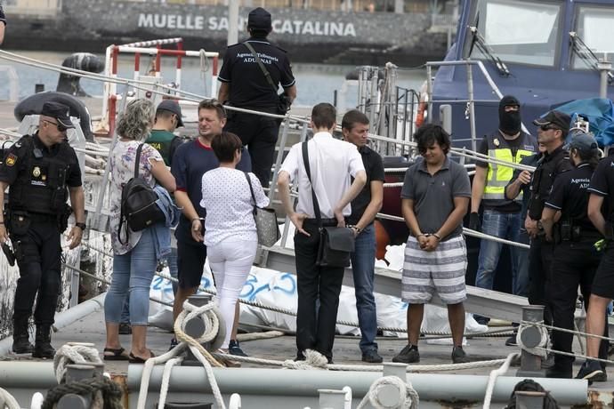 Interceptan un narcovelero con 800 kilos de coca