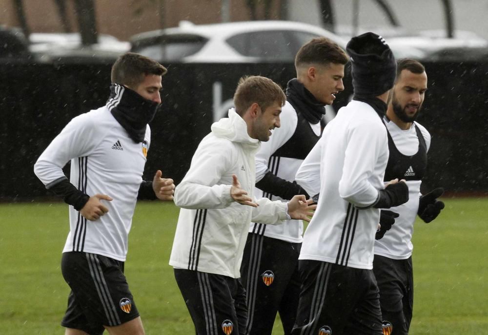 Las mejores imágenes del entrenamiento del Valencia de este domingo