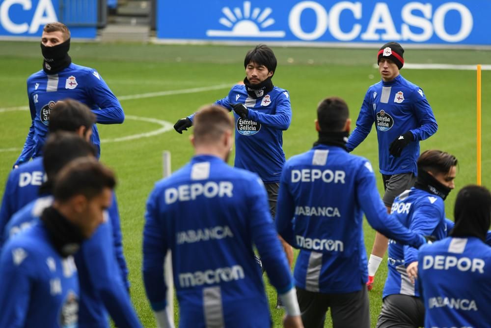 Christian Santos, Jovanović y Borja Valle se ejercitaron al margen del grupo.