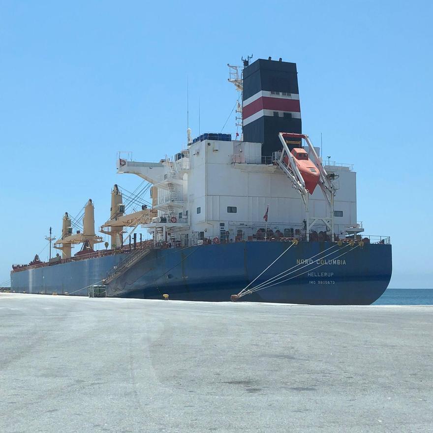 Imagen del barco inmovilizado.