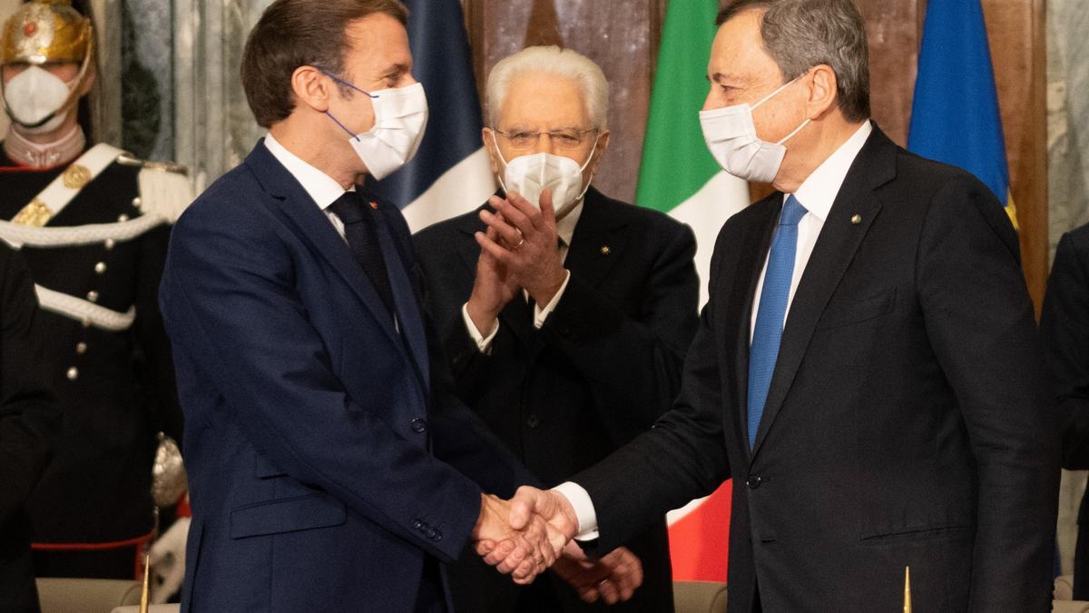 Emmanuel Macron y Mario Draghi firman un nuevo acuerdo.