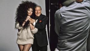 Lady Gaga y Tony Bennet en el ’making off’ de la campaña para la marca ’low cost’ H&M.