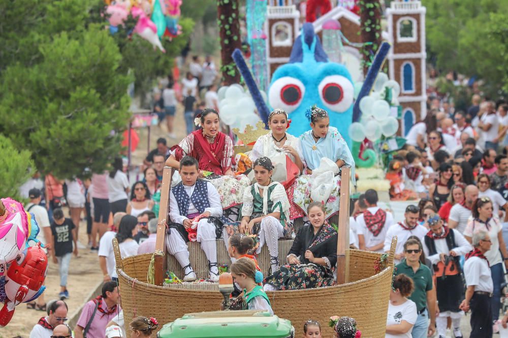 Benejúzar vive su día grande con la celebración de la festividad de la Virgen del Pilar