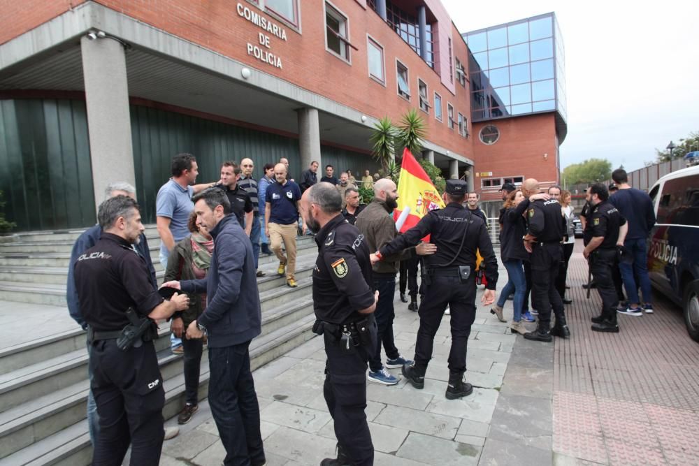 Los policías destinados en Cataluña llegan a Gijón